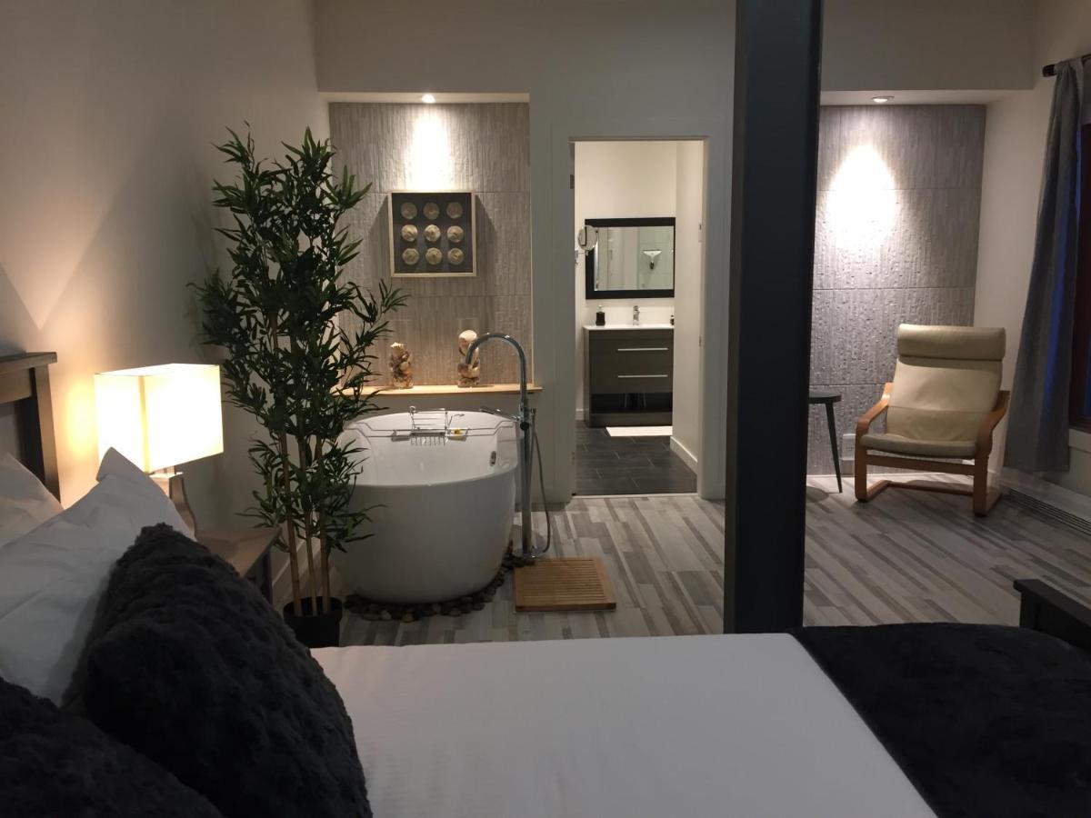 La Boheme - Bed & Breakfast ブロモン エクステリア 写真